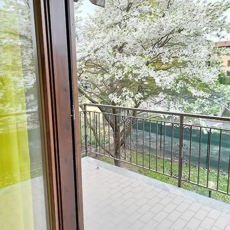 Casa de Férias Il Vecchio Kiwi - House With Private Garden *