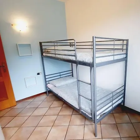 Holiday home Il Vecchio Kiwi - House With Private Garden Oleggio Castello