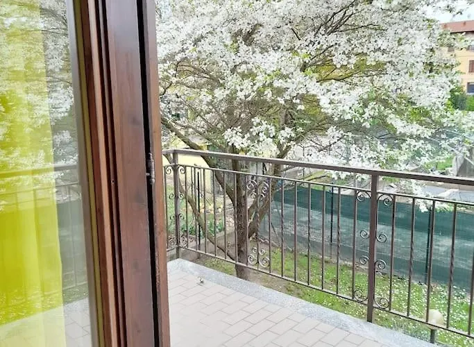 Holiday home Il Vecchio Kiwi - House With Private Garden *