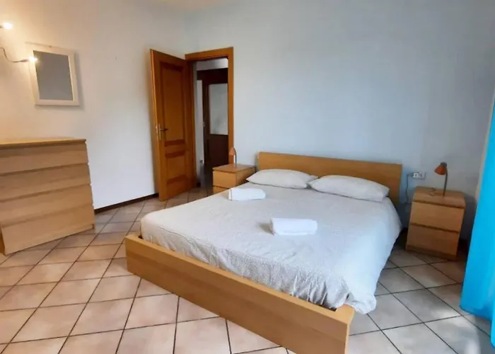 Holiday home Il Vecchio Kiwi - House With Private Garden Oleggio Castello